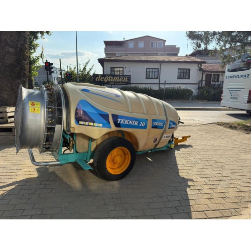 2. El Turbo Fanlı Zirai İlaçlama Makinası – Zirmak Teknik 20, 2000 Litre, 2013 Model, Comet 145 Pompa, Comer Şanzıman, Braglia Kumanda