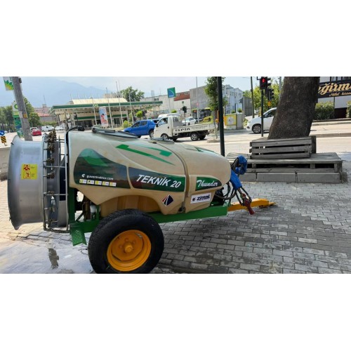 2. El Turbo Fanlı İlaçlama Makinası – 1200 Litre, 2010 Model Zirmak Teknik 20 | 90’lık Fan, 16’lı Stoperli Pirinç Meme
